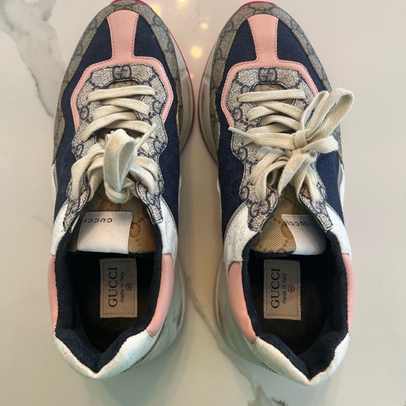 Gucci Women\'s Sneakers - Pink, Blue, Beige